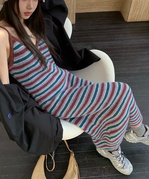 Vipoa（ヴィポア）の「マルチストライプニットキャミワンピース（ワンピース・レディース・パープル/ブルー・FREE）」の5枚目の写真