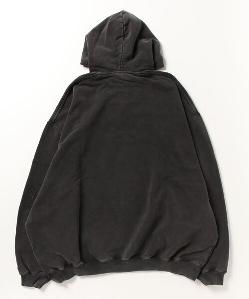 VETEMENTS（ヴェトモン）の「VETEMENTS / ヴェトモン：LOGO OUTLINE HOODIE：UE63HD445B[RIP]（パーカー・メンズ・ブラック系その他・M/S）」の2枚目の写真
