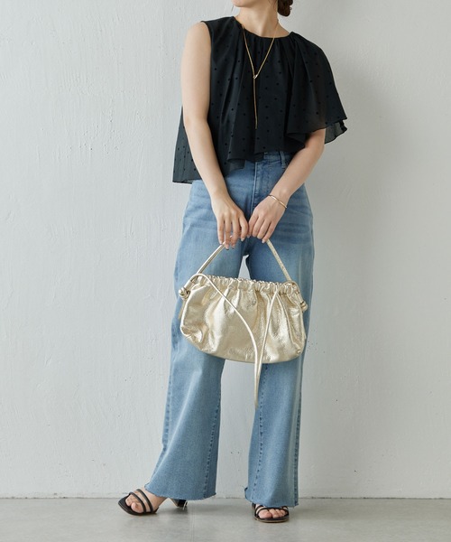 arron（アローン）の「メタリックレザーショルダーバッグ/ARRON（ショルダーバッグ・レディース・シルバー・FREE）」の8枚目の写真