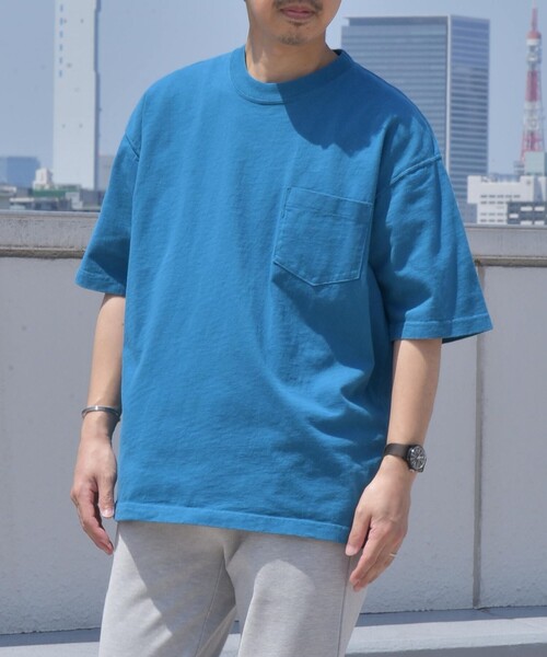 SHIPS any(シップス エニィ)の「SHIPS any: "COTTON USA" ヘビーウェイト クルーネック ポケット Tシャツ(Tシャツ/カットソー・メンズ・ブラック/ライトカーキ/ホワイト/コバルトブルー/バイオレット・LARGE/SMALL/X-LARGE/MEDIUM)」の4枚目の写真