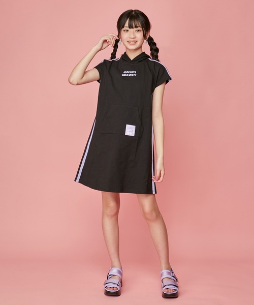 JENNI love(ジェニィラブ)の「防蚊サイドラインパーカーワンピ(ワンピース・キッズ・ブラック/ミント・130cm/160cm/150cm/140cm)」の3枚目の写真