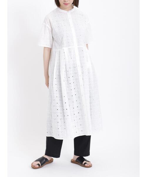 sm2rhythm（サマンサモスモスリズム）の「幾何学柄刺繍ワンピース（ワンピース・レディース・ブラック/オフホワイト/ブルー・F）」の13枚目の写真