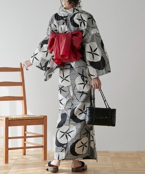 Neina（ネイナ）の「【浴衣】綿100％浴衣3点セット（ゆかた＋へこ帯＋下駄）〔Neina〕（浴衣・レディース・ブラック系/ベージュ系/グリーン系/ピンク系/レッド系/ネイビー系/ブルー系/グレー系・F/FREE）」の17枚目の写真