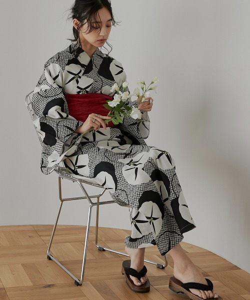 Neina（ネイナ）の「【浴衣】綿100％浴衣3点セット（ゆかた＋へこ帯＋下駄）〔Neina〕（浴衣・レディース・ブラック系/ベージュ系/グリーン系/ピンク系/レッド系/ネイビー系/ブルー系/グレー系・F/FREE）」の20枚目の写真