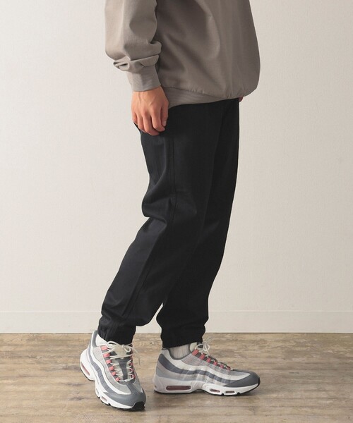 B:MING by BEAMS（ビーミングバイビームス）の「B:MING by BEAMS / ストレッチチノクロス ジョガー パンツ（チノパンツ・メンズ・ブラック/オリーブ/ベージュ・SMALL/MEDIUM/LARGE/X-LARGE）」の4枚目の写真