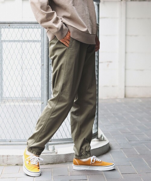 B:MING by BEAMS（ビーミングバイビームス）の「B:MING by BEAMS / ストレッチチノクロス ジョガー パンツ（チノパンツ・メンズ・ブラック/オリーブ/ベージュ・SMALL/MEDIUM/LARGE/X-LARGE）」の13枚目の写真