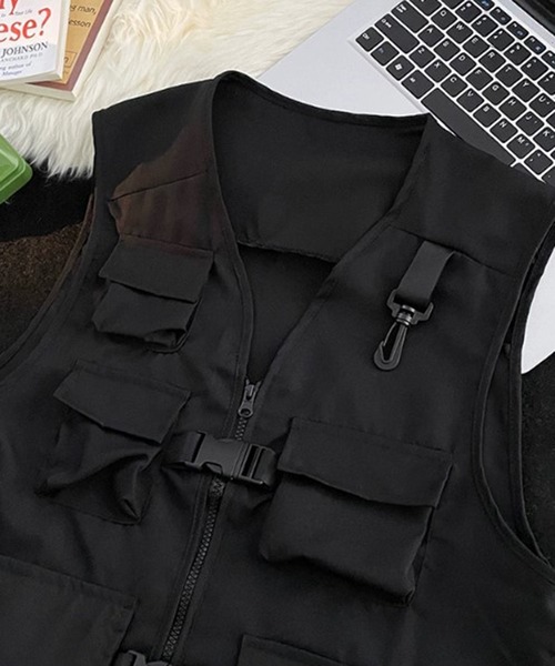 BENDER TOKYO(ベンダートウキョウ)の「【BENDER TOKYO】ユーティリティポケット ミリタリーベスト(ベスト・メンズ・ブラック/オリーブ・M/L)」の5枚目の写真