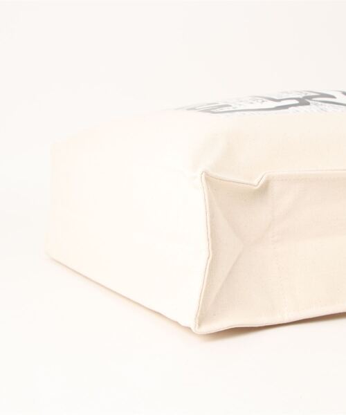 Keith Haring(キース・ヘリング)の「【 Keith Haring / キースへリング 】 アートプリント スクエア トート バッグ(トートバッグ・レディース・ブラック系2/ホワイト系2/ブラック系1/ホワイト系1・FREE)」の6枚目の写真