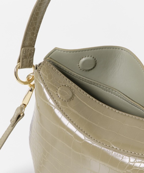 URBAN RESEARCH ROSSO WOMEN（アーバンリサーチ　ロッソ）の「クロコワンハンドルバッグ（ハンドバッグ・レディース・ベージュ/グレー系その他・-）」の12枚目の写真