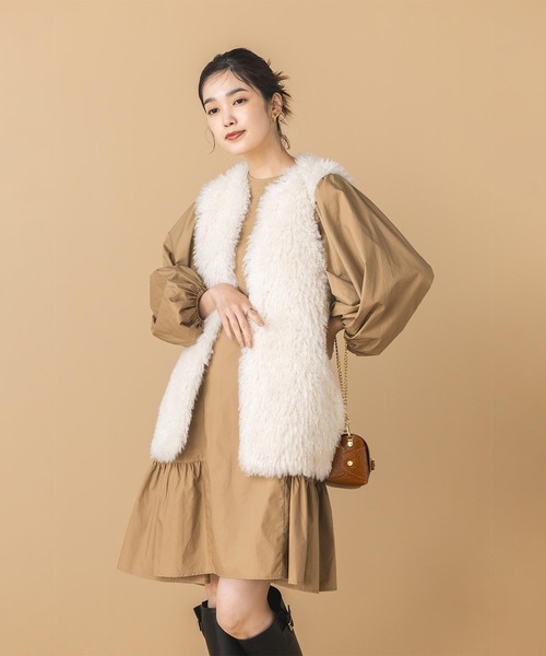 美品 グレディブリリアン ティアードパフ袖チュニック Aライン ゆったり 黒 美品 グレディブリリアン ティアードパフ袖チュニック Aライン