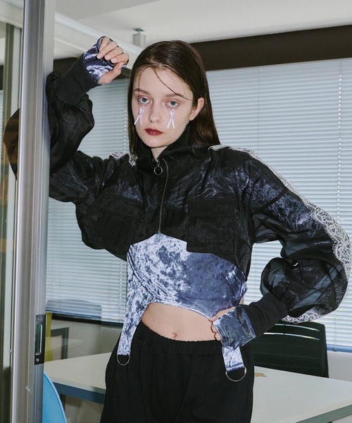 VIOLETTA（ヴィオレッタ）の「クラッシュベロアクロップドトップス（T