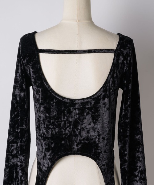 VIOLETTA（ヴィオレッタ）の「クラッシュベロアクロップドトップス（Tシャツ/カットソー・レディース・グレイッシュブルー/ホワイト/ブラック/ピンク・FREE）」の17枚目の写真