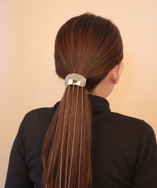 CEMONEMO（セモネモ）の「メタル ロングチェーン ワイド ヘアカフ（バレッタ/ヘアクリップ・レディース・シルバー/ゴールド・FREE）」の3枚目の写真