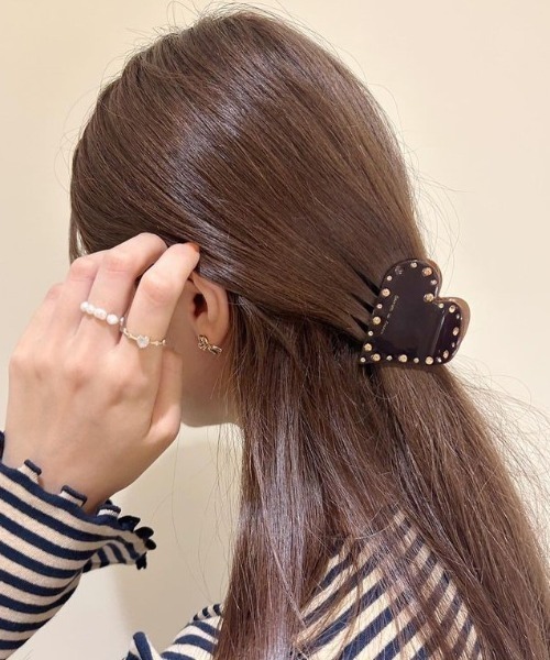 flower（フラワー）の「スパークルハートクリップ（バレッタ/ヘアクリップ・レディース・ブラウン/アイボリー・FREE）」の3枚目の写真