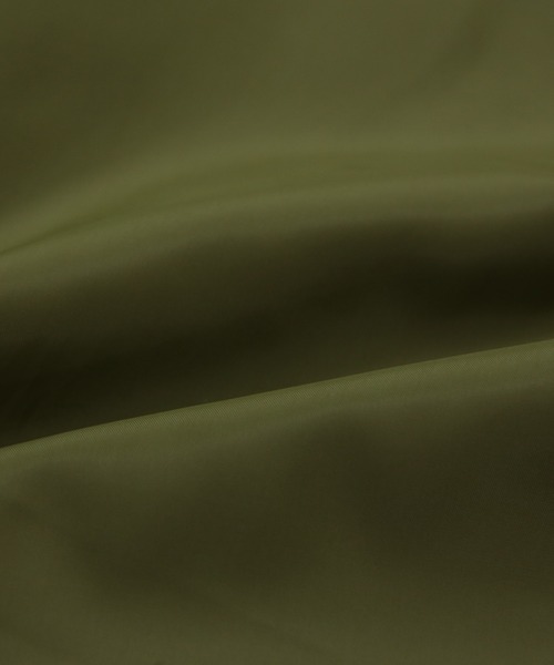 and it_(アンドイット)の「暖かミリタリーオーバーサイズブルゾンMA-1(MA-1・レディース・カーキ/ブラック・FREE)」の16枚目の写真