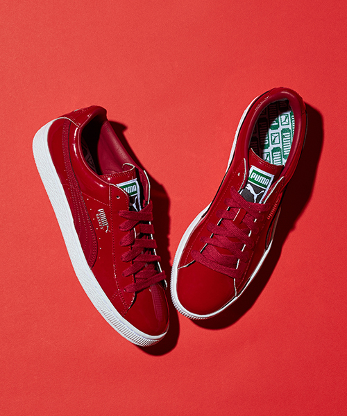 PUMA（プーマ）の「プーマバスケット MATTE & SHINE (UNISEX)（スニーカー・メンズ・ホワイト/レッド/ブラック/ブルー・27.0cm/28.5cm/26.0cm/25.0cm/28.0cm/29.0cm/22.5cm/25.5cm/24.5cm/24.0cm/23.5cm/30.0cm/23.0cm/31cm/26.5cm/27.5cm）」の4枚目の写真