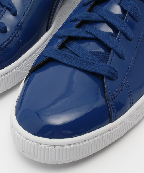 PUMA（プーマ）の「プーマバスケット MATTE & SHINE (UNISEX)（スニーカー・メンズ・ホワイト/レッド/ブラック/ブルー・27.0cm/28.5cm/26.0cm/25.0cm/28.0cm/29.0cm/22.5cm/25.5cm/24.5cm/24.0cm/23.5cm/30.0cm/23.0cm/31cm/26.5cm/27.5cm）」の12枚目の写真