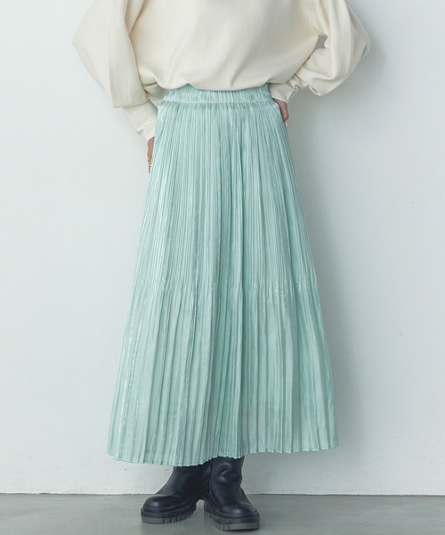 hunch（ハンチ）の「サテンランダムプリーツスカート（スカート・レディース・ライトイエロー/ブルー/ライトベージュ/ライトブルー/ブラック/ライトグリーン/チャコール/オフホワイト・FREE）」の10枚目の写真