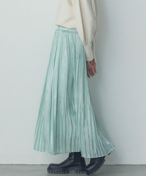 hunch（ハンチ）の「サテンランダムプリーツスカート（スカート・レディース・ライトイエロー/ブルー/ライトベージュ/ライトブルー/ブラック/ライトグリーン/チャコール/オフホワイト・FREE）」の11枚目の写真