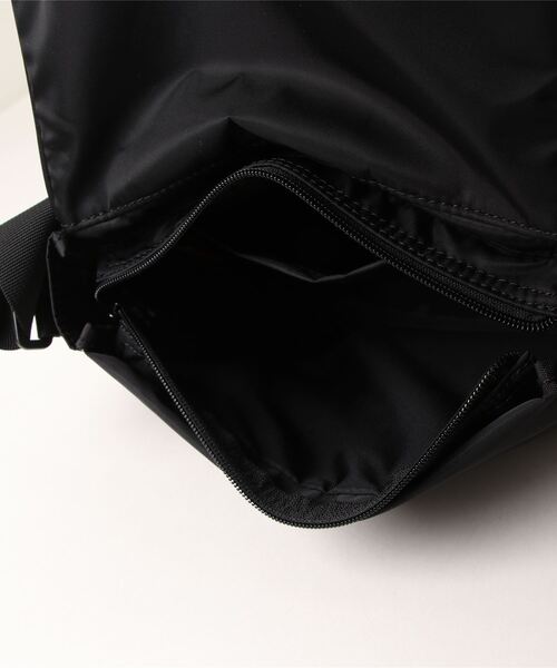 Manhattan Portage(マンハッタンポーテージ)の「Whitehall Shoulder Matte Twill(ショルダーバッグ・メンズ・ブラック・X-SMALL)」の17枚目の写真