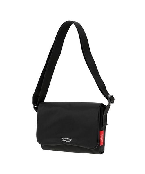 Manhattan Portage(マンハッタンポーテージ)の「Whitehall Shoulder Matte Twill(ショルダーバッグ・メンズ・ブラック・X-SMALL)」の2枚目の写真