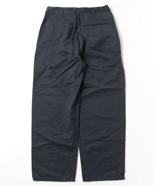 atmos(アトモス)の「atmos Baggy Tapered Chino Pants / アトモス バギーテーパードチノパンツ(チノパンツ・メンズ・ブラック/カーキ/ベージュ・XL/L/M)」の5枚目の写真