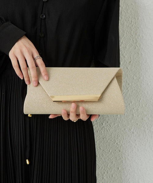 LA VORAGINE(ラ ヴォラジネ)の「2WAY ラメ入り結婚式パーティークラッチバッグ 入学式 卒業式 成人式 セレモニー ショルダーバッグ(クラッチバッグ・レディース・ブラック/ゴールド/シルバー・FREE)」の4枚目の写真