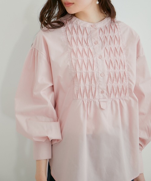 VIS(ビス)の「【洗える】フロントタックデザインブラウス(シャツ/ブラウス・レディース・ブラック/オフホワイト/サックスブルー/ピンク・FREE)」の4枚目の写真