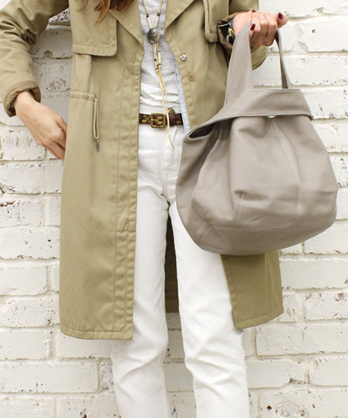 PAPILLONNER(パピヨネ)の「USAGI BAG(トートバッグ・レディース・ブラック/マスタード/アイボリー/ラベンダー/エメラルド/ピンクベージュ/ボルドー/モカ/ネイビー/サーモンピンク/レッド・FREE)」の22枚目の写真