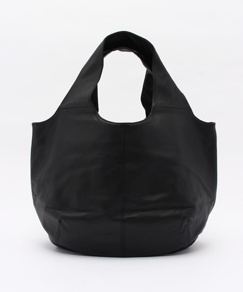 PAPILLONNER(パピヨネ)の「USAGI BAG(トートバッグ・レディース・ブラック/マスタード/アイボリー/ラベンダー/エメラルド/ピンクベージュ/ボルドー/モカ/ネイビー/サーモンピンク/レッド・FREE)」の1枚目の写真