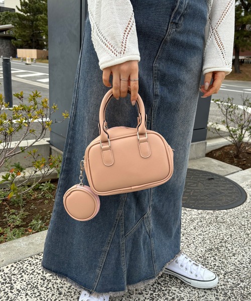 ISOOK(アイスー)の「【ISOOK / アイスー】ポーチ付き2WAYショルダーバッグ / ハンドバッグ ポーチセット キレイめ 結婚式 入学式 卒業式 スクエアバッグ スマホも入る 大容量 ミニ ZOZOTOWN限定(ショルダーバッグ・レディース・ピンク/グレー/ブラック・FREE)」の17枚目の写真