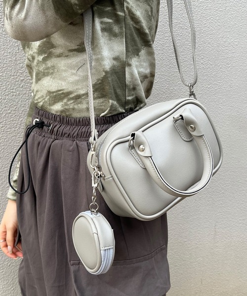 ISOOK(アイスー)の「【ISOOK / アイスー】ポーチ付き2WAYショルダーバッグ / ハンドバッグ ポーチセット キレイめ 結婚式 入学式 卒業式 スクエアバッグ スマホも入る 大容量 ミニ ZOZOTOWN限定(ショルダーバッグ・レディース・ピンク/グレー/ブラック・FREE)」の12枚目の写真