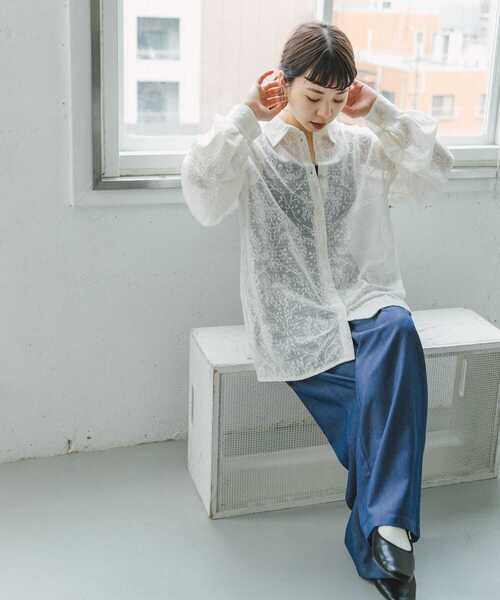 ITEMS URBANRESEARCH(アイテムズ アーバンリサーチ)の「レースビッグシャツ(シャツ/ブラウス・レディース・オフホワイト/ブラック・FREE)」の21枚目の写真