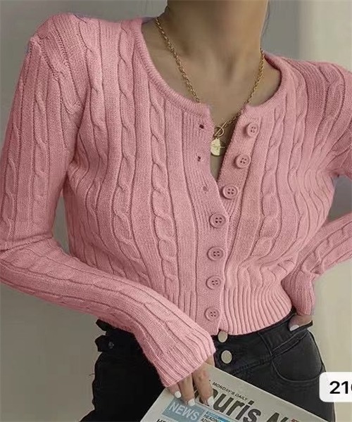 FREE STYLISTS(フリー スタイリスト)の「ケーブル編みニットカーディガン(カーディガン/ボレロ・レディース・ブラック/ブルー/パープル/ホワイト/ピンク/グリーン・FREE)」の6枚目の写真
