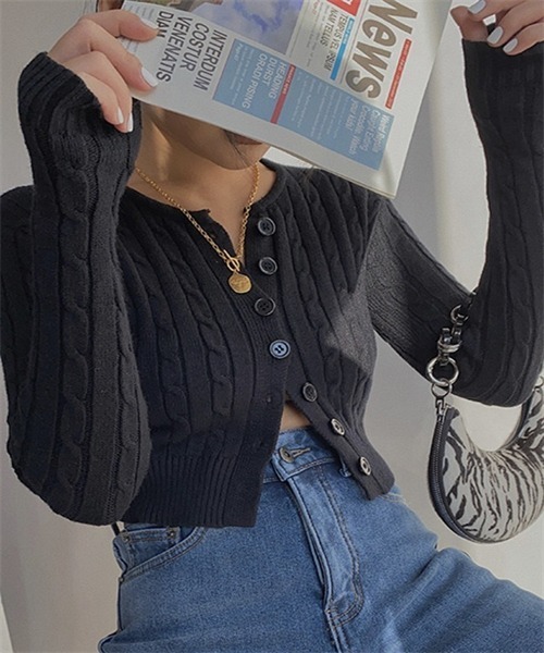 FREE STYLISTS(フリー スタイリスト)の「ケーブル編みニットカーディガン(カーディガン/ボレロ・レディース・ブラック/ブルー/パープル/ホワイト/ピンク/グリーン・FREE)」の21枚目の写真