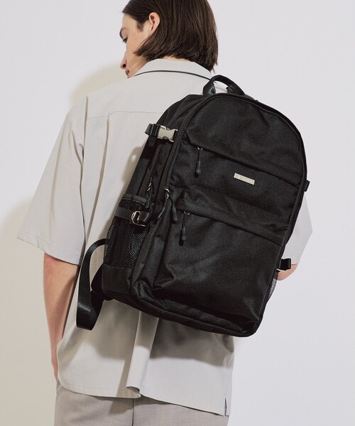 tk.TAKEO KIKUCHI（ティーケータケオキクチ）の「◆カジュアルバックパック（バックパック/リュック・メンズ・チャコールグレー/ブラック/ブラック系・00）」の2枚目の写真