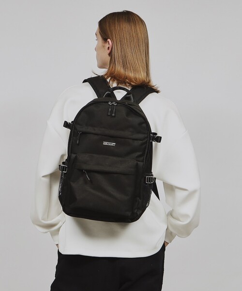 tk.TAKEO KIKUCHI（ティーケータケオキクチ）の「◆カジュアルバックパック（バックパック/リュック・メンズ・チャコールグレー/ブラック/ブラック系・00）」の11枚目の写真