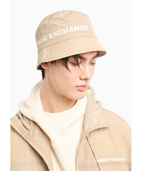 ARMANI EXCHANGE(アルマーニエクスチェンジ)の「【A|X アルマーニ エクスチェンジ】AXロゴ バケットハット(ハット・メンズ・ベージュ・L/XL/S/M)」の3枚目の写真