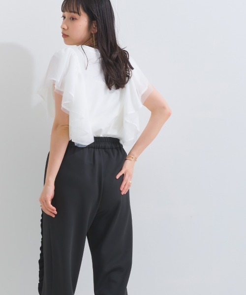 terrace（テラス）の「シルケットスパン×チュールレース×シフォン フラッフィーフリルトップ（Tシャツ/カットソー・レディース・オフホワイト/ブラック/ベージュ・MEDIUM）」の5枚目の写真
