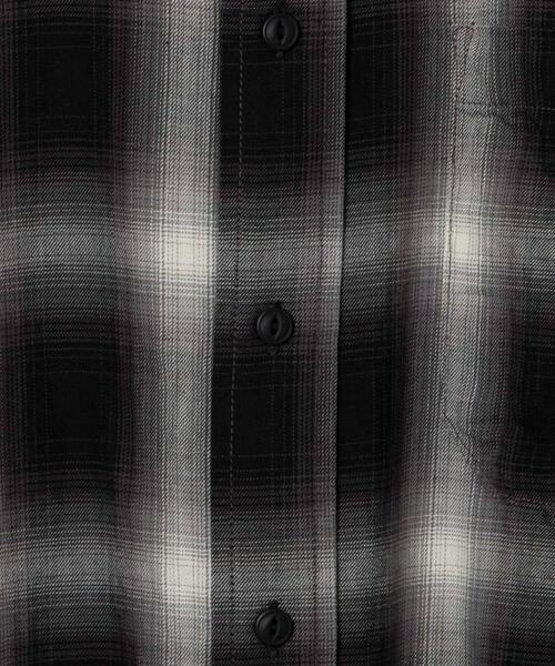 WEGO（ウィゴー）の「WEGO/オンブレチェックシャツ（シャツ/ブラウス・メンズ・ブラック系その他2/ホワイト系その他2/ブルー系その他2/オレンジ系その他3・SMALL/MEDIUM/LARGE）」の20枚目の写真