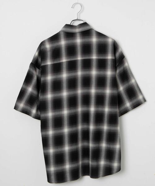 WEGO（ウィゴー）の「WEGO/オンブレチェックシャツ（シャツ/ブラウス・メンズ・ブラック系その他2/ホワイト系その他2/ブルー系その他2/オレンジ系その他3・SMALL/MEDIUM/LARGE）」の21枚目の写真