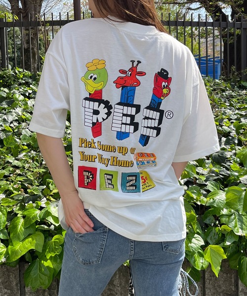 GLAMOROUS JANE(グラマラスジェーン)の「バックプリントPEZビッグTシャツ(Tシャツ/カットソー・レディース・チャコールグレー/オフホワイト/ブラック・FREE)」の6枚目の写真