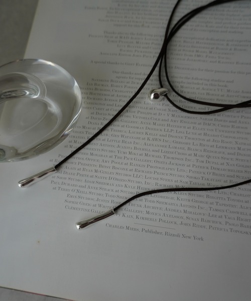 Lynn.（リン）の「long  tie（ネックレス・レディース・シルバー・FREE）」の4枚目の写真