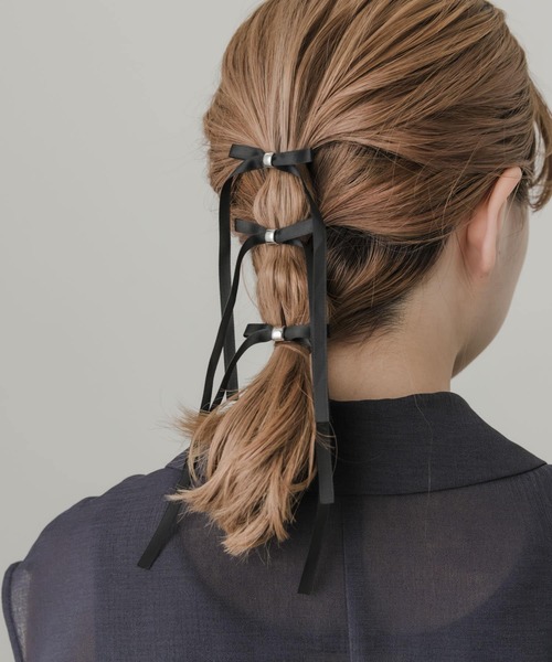 SMELLY（スメリー）の「リボン3セットヘアカフ（ヘアピン・レディース・ブラック・-）」の2枚目の写真