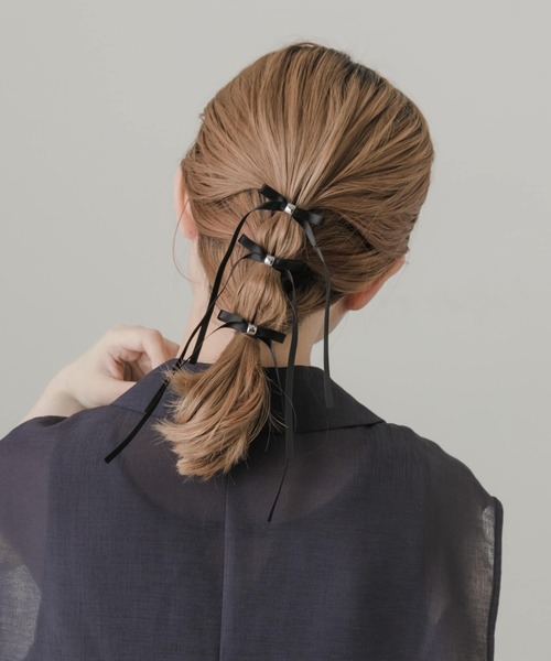 SMELLY（スメリー）の「リボン3セットヘアカフ（ヘアピン・レディース・ブラック・-）」の4枚目の写真