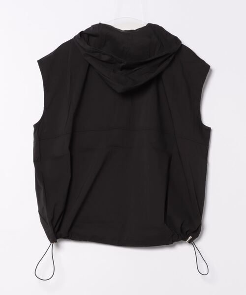 NICOLE white（ニコルホワイト）の「アノラック風スリーブレスプルオーバー（パーカー・レディース・ブラック/オフホワイト・FREE）」の3枚目の写真