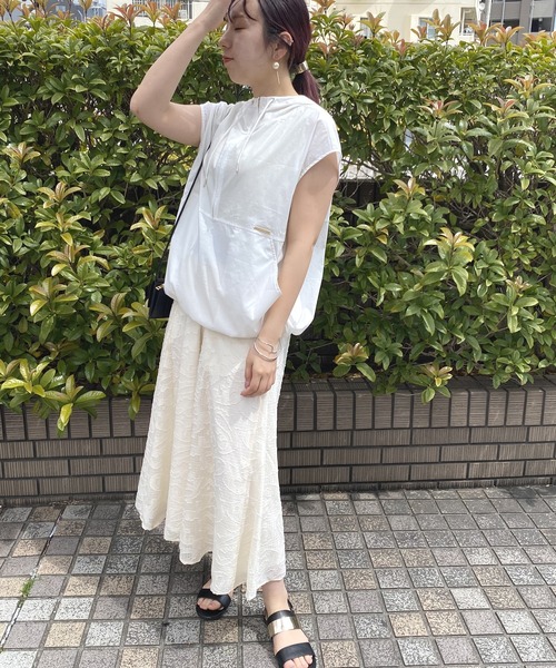 NICOLE white（ニコルホワイト）の「アノラック風スリーブレスプルオーバー（パーカー・レディース・ブラック/オフホワイト・FREE）」の9枚目の写真