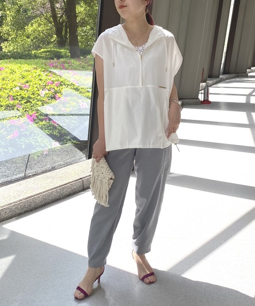 NICOLE white（ニコルホワイト）の「アノラック風スリーブレスプルオーバー（パーカー・レディース・ブラック/オフホワイト・FREE）」の8枚目の写真