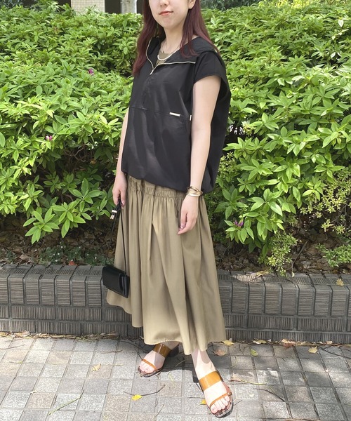 NICOLE white（ニコルホワイト）の「アノラック風スリーブレスプルオーバー（パーカー・レディース・ブラック/オフホワイト・FREE）」の6枚目の写真