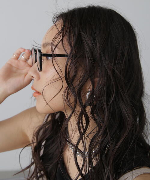 FREE'S MART（フリーズマート）の「◆ゴールドブリッジサングラス（サングラス・レディース・ブラック/ホワイト・ﾌﾘ-）」の3枚目の写真